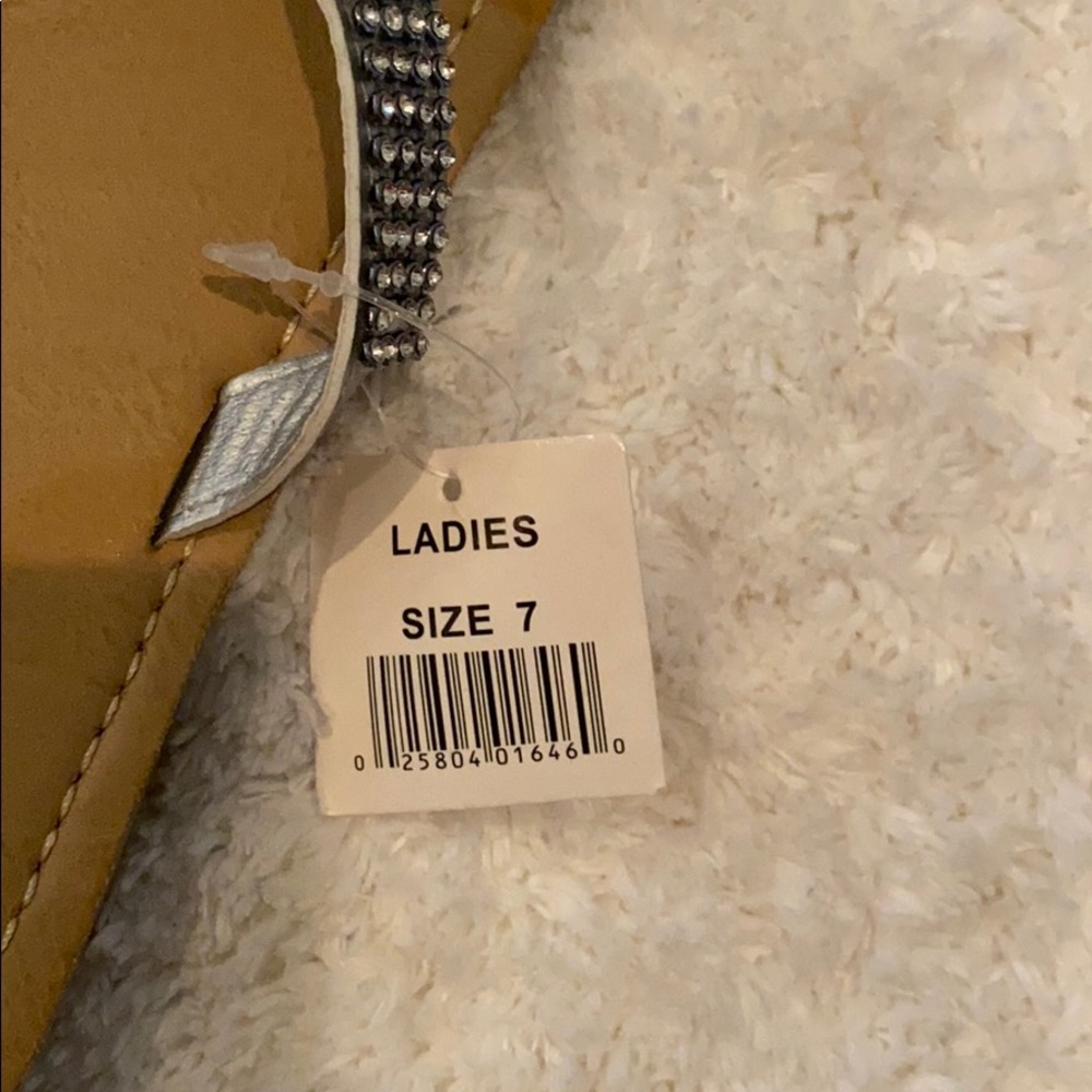 Sandals - Picture 2 of 2